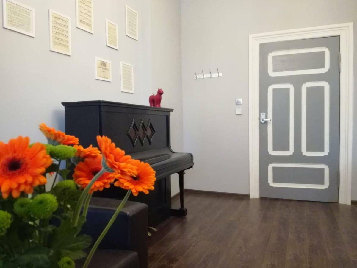 Stylowa Kamienica W Centrum 奥尔什丁 外观 照片